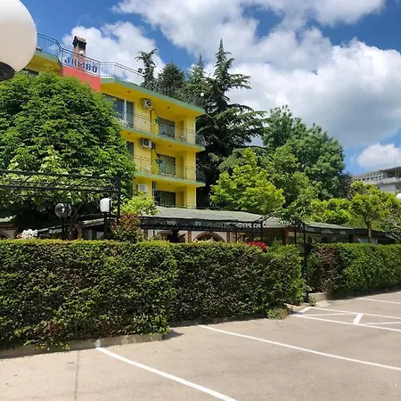 Jambo Hotel 3*